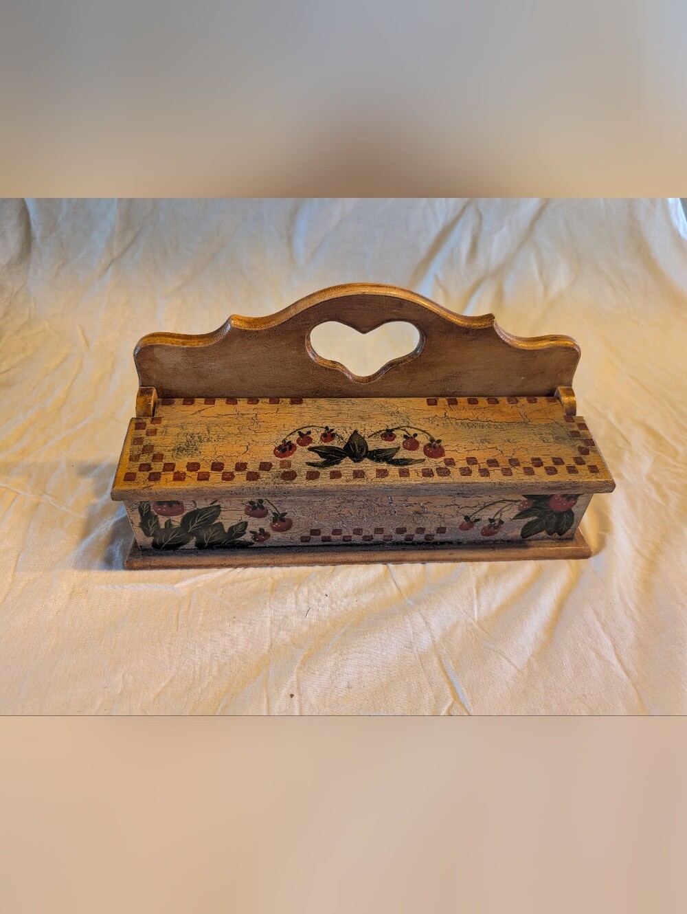 2/50$ Vintage Brown Wooden Box With Cutout Heart And Strawberry Design